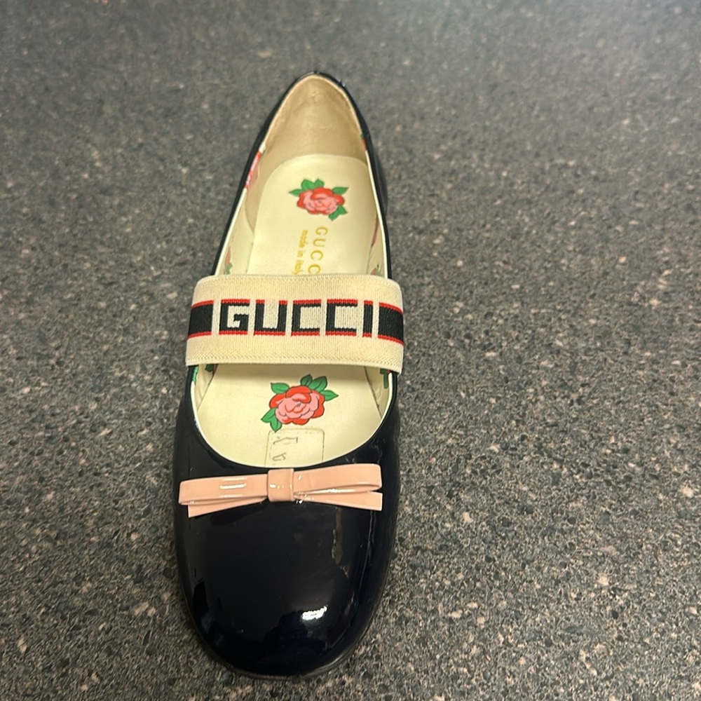 Girl’s Navy Blue Patent Leather Gucci Flats